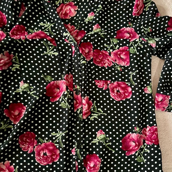 IZ Byer Button Down Blouse - Picture 3 of 4